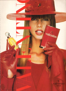 ValentinoPerfumeAdCpIT0789.thumb.jpg.86334e354c2fb77948c925770e9f8598.jpg
