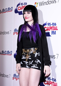 jessie-j_m9t0yymxe6y.jpg