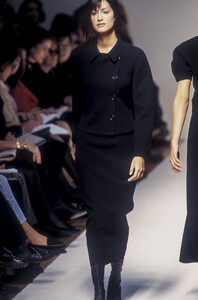 jil-sander-fw-93-12.thumb.jpg.603e5207f1bed9ff74c9f22da2092fe2.jpg