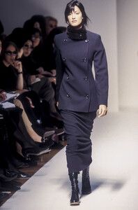 jil-sander-fw-93-5.thumb.jpg.9718e0ce9a04113c7972cc7cec0ee51a.jpg