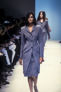 jil-sander-fw-95-4.thumb.jpg.e39a125c019d4462e21c4d563d4b032f.jpg