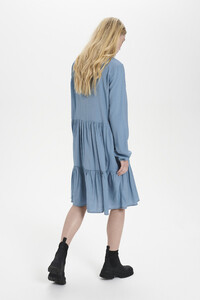 medium-blue-denim-lilasz-dress4.jpg