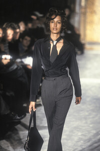 1116321351_DirkBikkembergs1997WomenRTW73.thumb.jpg.b3e5fcca074902a653a0a97c9b011e3d.jpg