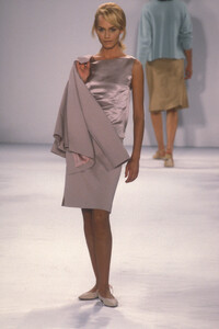 1892583527_IsaacMizrahi1996WomenRTW11.thumb.jpg.016f36ba1fc0d0ed43cc06abfef8a7aa.jpg