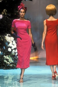 443077187_ChristianDior1996HauteCouture30.thumb.jpg.ada20c9d42c59c06300bde1cb1751232.jpg