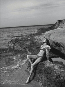 2022-06-09 Elle Italia-14.jpg