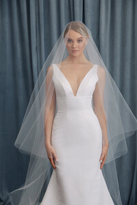 anne-barge-kent-veil-detail.thumb.jpg.062173333fbc1d3f0a6551d66443970b.jpg