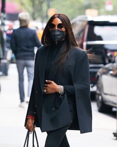 naomi-campbell-out-in-new-york-04-26-2022-2.jpg