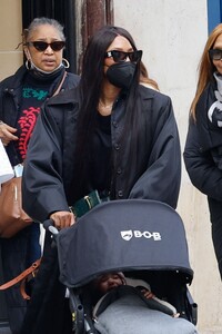 naomi-campbell-out-in-paris-03-01-2022-2.jpg