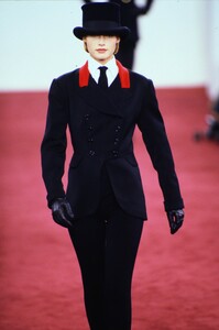 ralph-lauren-fw-94-1.thumb.jpg.10c33b084516bf576df598d52dd0cb1d.jpg