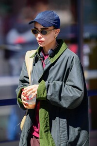 zoe-kravitz-out-in-noho-in-nyc-04-08-2022-0.jpg