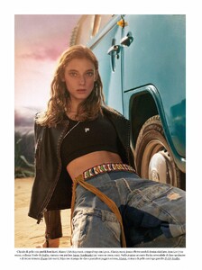 2022-06-18 Elle Italia-page-007.jpg