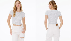121089099_CarolineKelley-Aeropostale2022FloralRibbedCroppedShrunkenTee2.thumb.jpg.e23b18f812249d19d5e654aa1a1c4c50.jpg