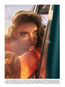 2022-06-18 Elle Italia-page-011.jpg