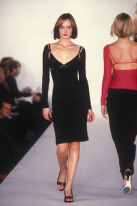 1348759873_IsaacMizrahi1997WomenRTW45.thumb.jpg.7d0d688ceed510b7eca5c9780415d0f7.jpg