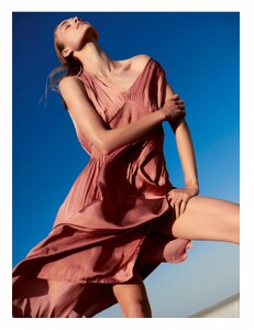 2022-06-16_Elle_Fr r-page-006.jpg