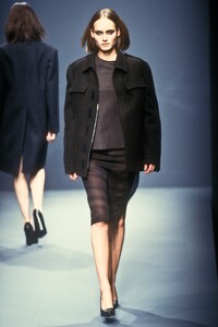 2122395294_Prada1997WomenRTW57.thumb.jpg.55b1a88d4c2e3ed6fcc3f7c6dc99ccb5.jpg