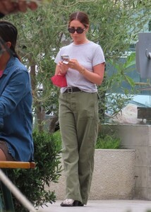 Ashley_Tisdale_-_Out_in_Malibu_06-07-2022__1_.jpg