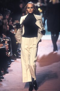 1084215360_JeanPaulGaultier1996WomenRTW2.thumb.jpg.7a0eb0582808e7be84fce836d23eff59.jpg