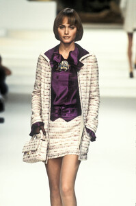 1234184720_Chanel1994HauteCouture36.thumb.jpg.338accc443f10de9795b563a4a9c3ea3.jpg