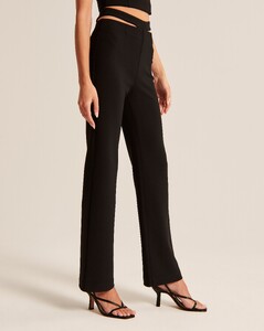 1264979350_ElevatedStrappyWaistFlarePantsBlackKIC_156-2206-0700-900_model4.thumb.jpg.f924ce8c61bf43555efc5f1faef48dc0.jpg