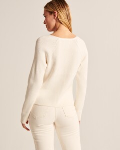 1271489075_LuxeLoftDeepV-NeckSweaterWhiteKIC_150-2983-1966-101_model2.thumb.jpg.74ad1371955e43ff655013f9c5684c0e.jpg