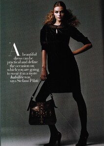 1772011025_PIPOCA-HarpersBazaarUS(June2005)-MakeItADress-007.thumb.jpg.a2ca1e8ea1456483d9602febc4482abb.jpg