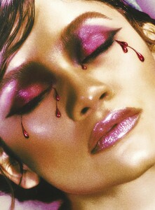 Vogue Italia N862 Luglio2022-page-006.jpg