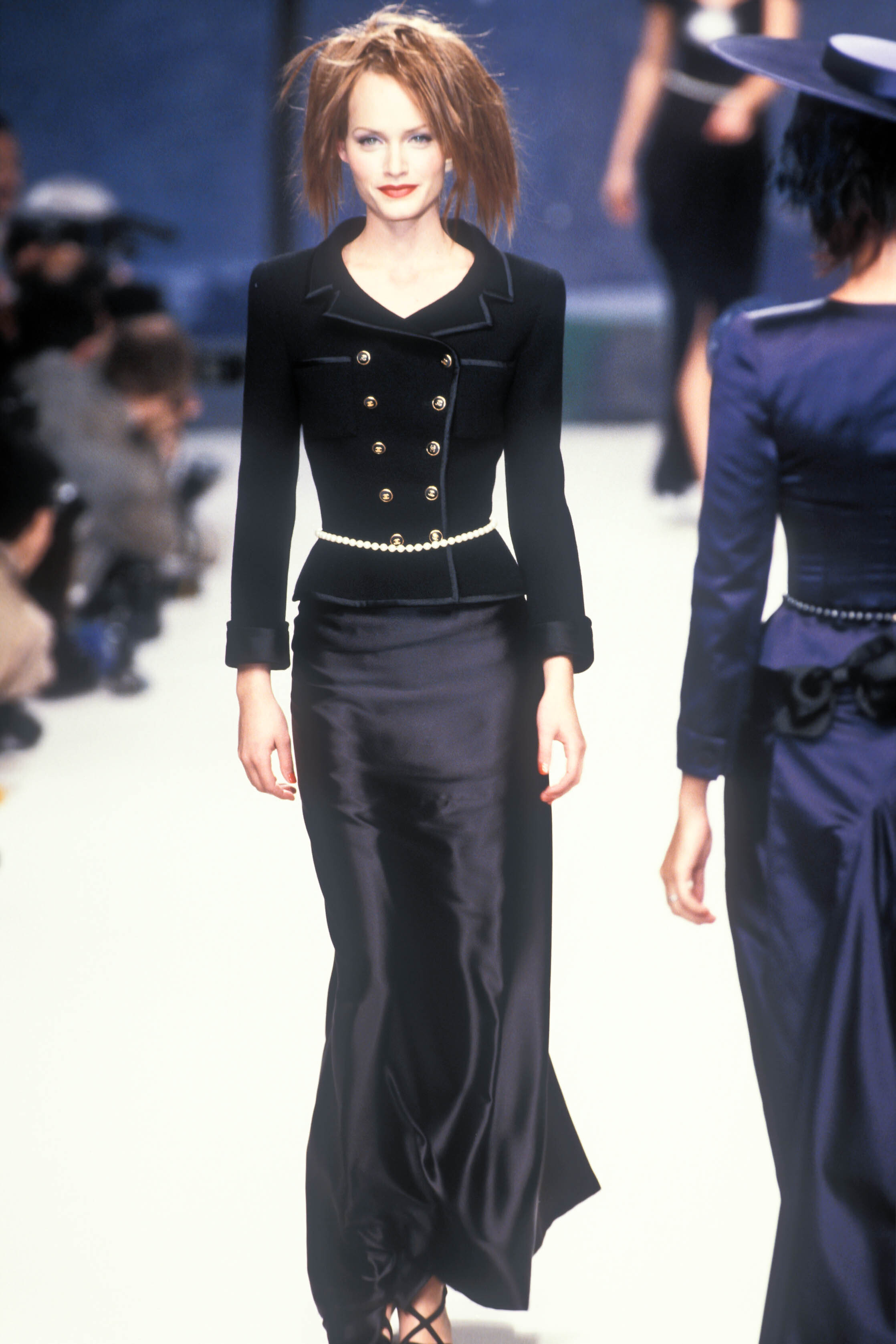 Chanel 1995 Haute Couture 27.jpg