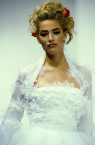 46-dolce-gabbana-spring-1992-ready-to-wear-details-CN10049243-elaine-irwin.thumb.jpg.c6601b254d0e835f12960a15a6414714.jpg