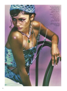 Vogue Italia N862 Luglio2022-page-005.jpg