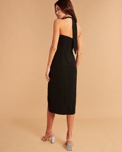 46567636_Knot-FrontCutoutHalterMidiDressBlackKIC_159-1688-3748-900_model5.thumb.jpg.1025682d0a873b7e87bf1de5a3c1ccae.jpg