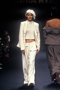 505952516_SoniaRykiel1994WomenRTW85.thumb.jpg.bef0f3d1a59a30d1e14d82d1ab1e9605.jpg
