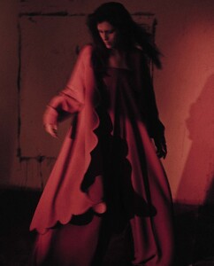 935378213_VogueItaliaOctober20188.thumb.jpg.98490c93e4bca0552f8bd253b5b4db4e.jpg