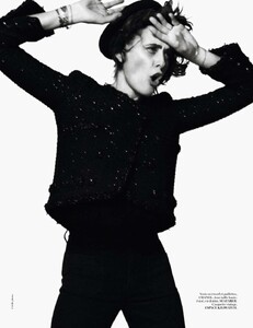 VogueParis2014-12(1)_0218.jpg