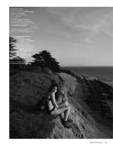 vogue-nl-july-2013-bambi_(9).thumb.jpeg.2cbc28951bdda2530832cd8e16d9d3cf.jpeg