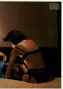 1228192273_ARCHIVIO-VogueItalia(July2004)-PulpHisKindOfWoman-008.thumb.jpg.179ee2d8db92e71d13330c7ebc6d816b.jpg