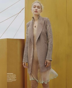 Vogue_US_-_Sep_2022g -page-004.jpg