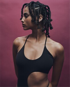 2022-09-01_Harper's_Bazaar -page-004.jpg