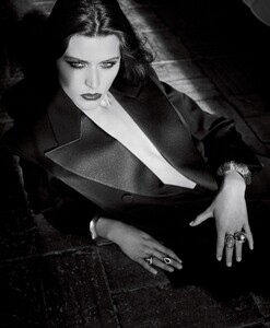 WSJ. Magazine September 2022_13.jpg