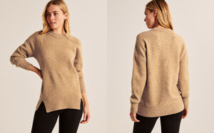 937093979_CarolineKelley-AbercrombieFitch2022FluffyLegging-FriendlyCrewSweaterLightBrown.thumb.jpg.aeba7a34c34173a923c2f52e4a66c036.jpg