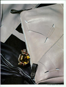 Grignaschi_Prada_Spring_Summer_1984_02.thumb.png.74f574fe45822ac923590a258b7cee0f.png