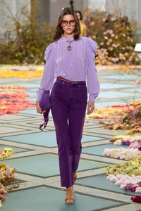 00002-ulla-johnson-spring-2023-r.jpg