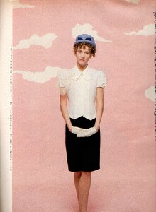1396728181_1987-5-5ElleJapan005-Susan.thumb.jpg.0e78a26ae6d47146c04dad07eb721931.jpg
