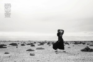 Elle Italia N.37 - 8 Ottobre 2022 -page-m023.jpg