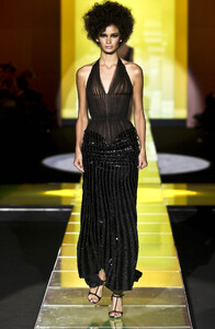 1754565037_GianniVersace2001HauteCouture143.thumb.jpg.3a360a39e8f989411aca36c5fb4aeed3.jpg