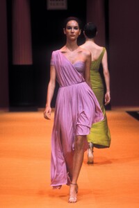20398026_HerveLeger1998WomenRTW153.thumb.jpg.52158129d2020397d820aea5291cf0a4.jpg