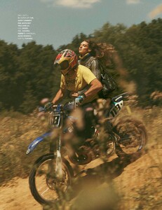 Elle_France_-_15_Septembre_2022 -page-004.jpg