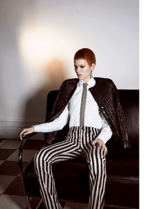 Androgyne_Luchford_Vogue_Paris_May_2015_15.thumb.png.218ddadad5165252ef5c7af2b8ccfdbb.png