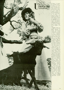 Bailey_Vogue_Italia_November_1969_05.thumb.png.efda4d47486ae56fd783338453ccc9d4.png